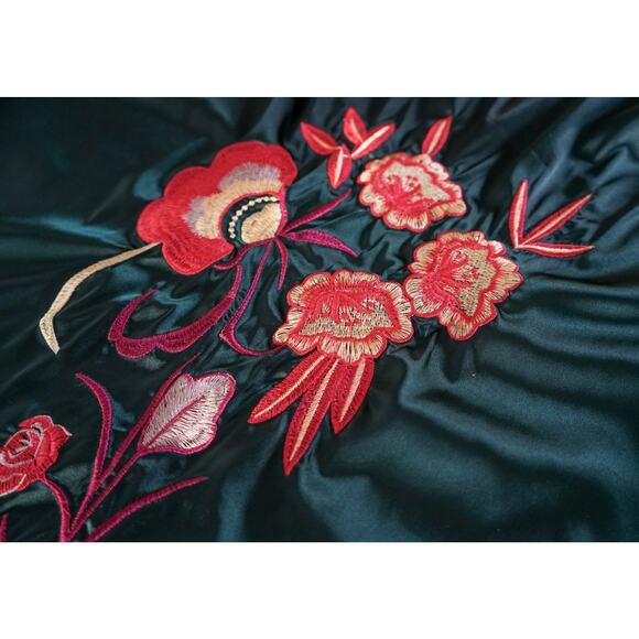 Rusttydustty Floral Embroidered Satin Kimono Robe 1XL Art Boho Witchy Retro Gown - Picture 12 of 16